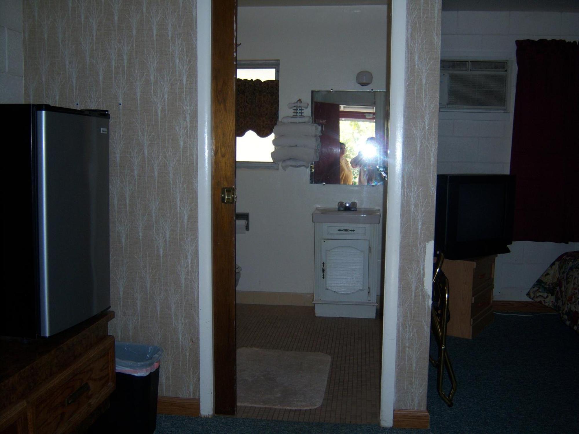 Shasta Dam Motel Шаста Лейк Екстер'єр фото