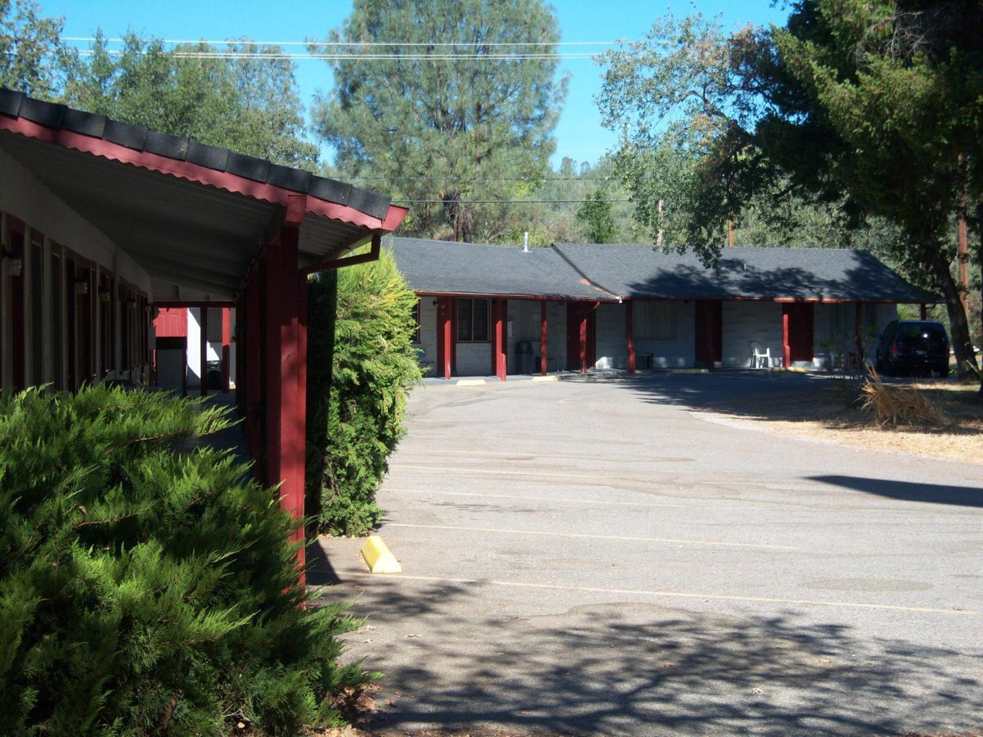 Shasta Dam Motel Шаста Лейк Екстер'єр фото